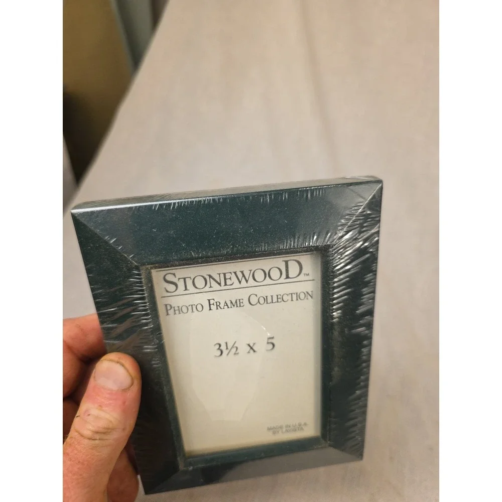 New Stonewood 3.5x5 Dark Green Wood Frame Made in USA. Rare‎ Vintage Gift...